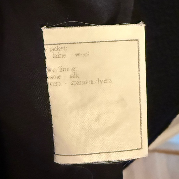 CHANEL JACKET/COAT beautiful vintage Chanel jacket/ coat black.silver CC buttons - Picture 12 of 12